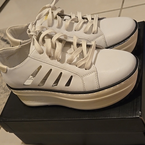 Cult platforms sneakers - Picture 11 of 12